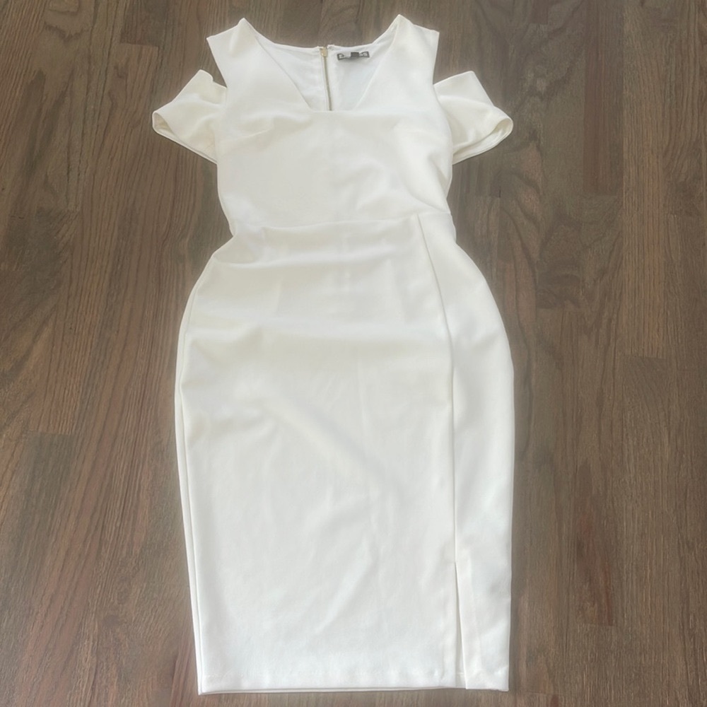 Express stylish white fitted dress size Xs